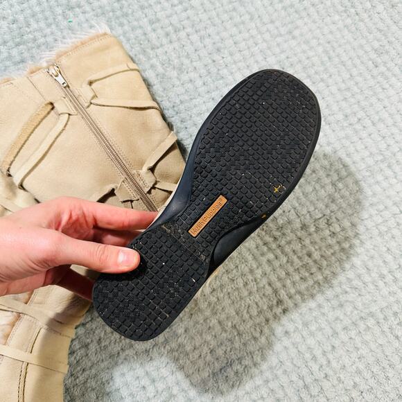 Vtg Y2K Hush Puppies Tan/Cream Moccasin Laceup Faux Fur Suede Tall Leather Boots - Picture 5 of 6